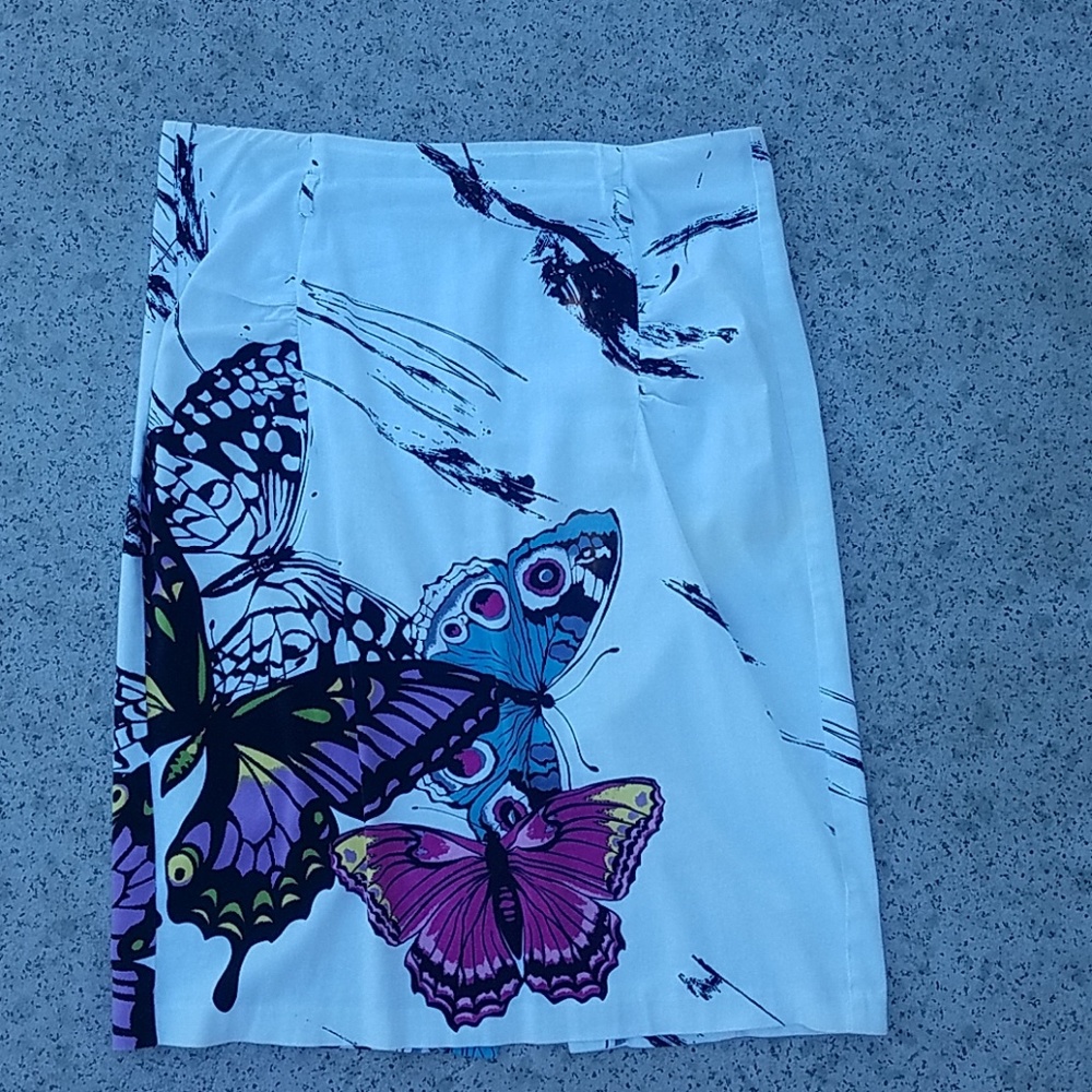 Bisou Bisou pencil skirt!!